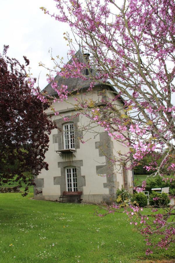 Les Vergnes Saint-Pardoux-le-Neuf Eksteriør bilde